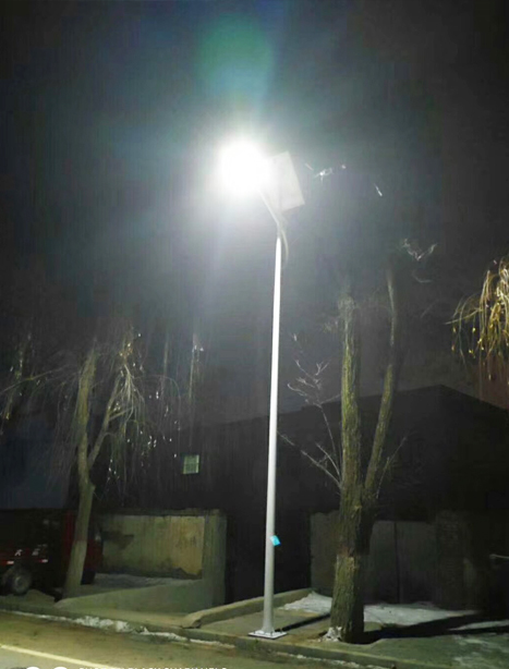 积石山县秦安太阳能路灯项目