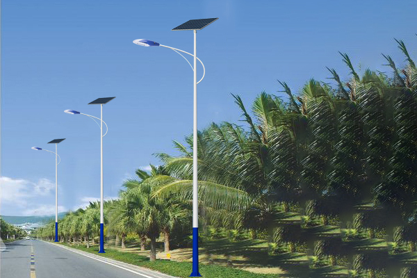 秦安太阳能路灯